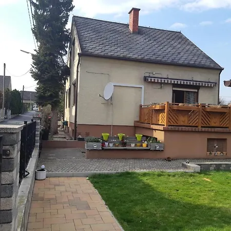 Apartment Holz Haus Naehe Wien Traiskirchen