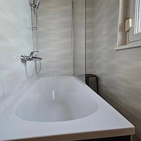 Holz Haus Naehe Wien * Traiskirchen