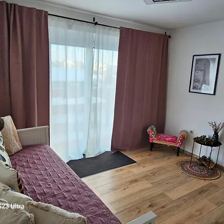 Apartment Holz Haus Naehe Wien *