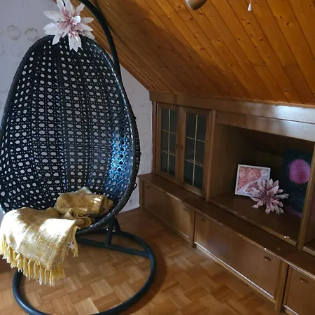 Holz Haus Naehe Wien *