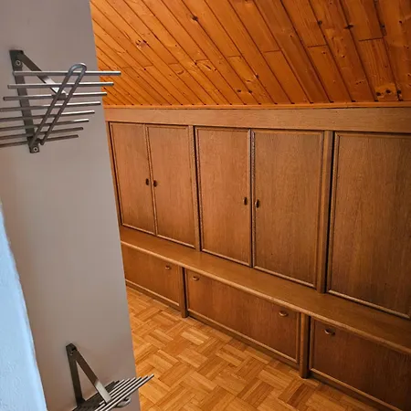 Apartment Holz Haus Naehe Wien